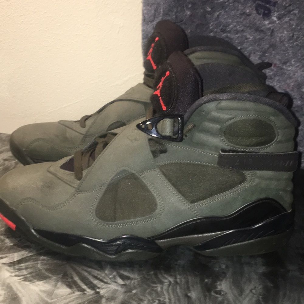 Air Jordan Retro 8 "Take Flight" 2017 Release